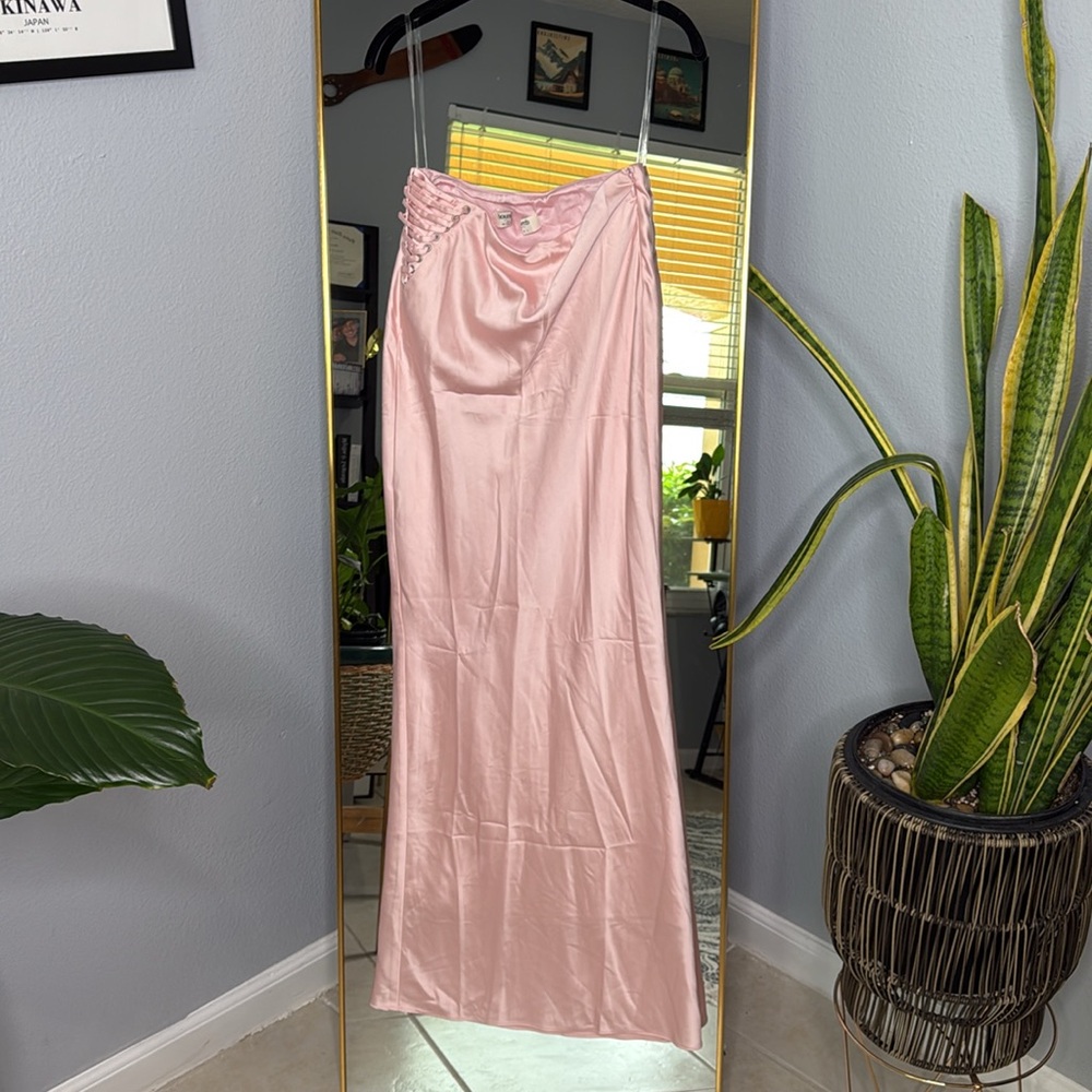 House of CB 'Guiliana' Ballerina Pink Satin Maxi Skirt NWOT - Picture 4 of 6